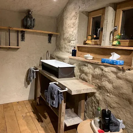 Boutique - Sauna And Jacuzzi - El Clandestino *