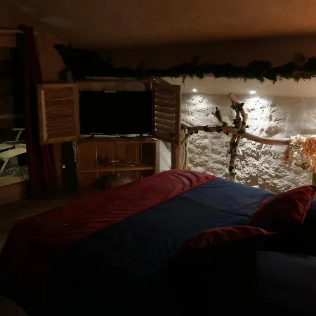 Boutique - Sauna And Jacuzzi - El Clandestino *