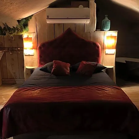 Boutique - Sauna And Jacuzzi - El Clandestino אכסניה ארזי